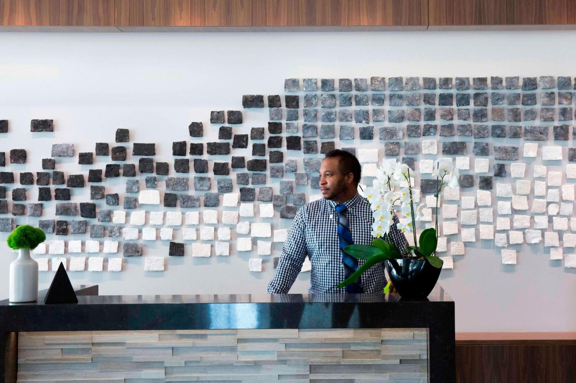 Ac Hotel By Marriott Madison Downtown Buitenkant foto