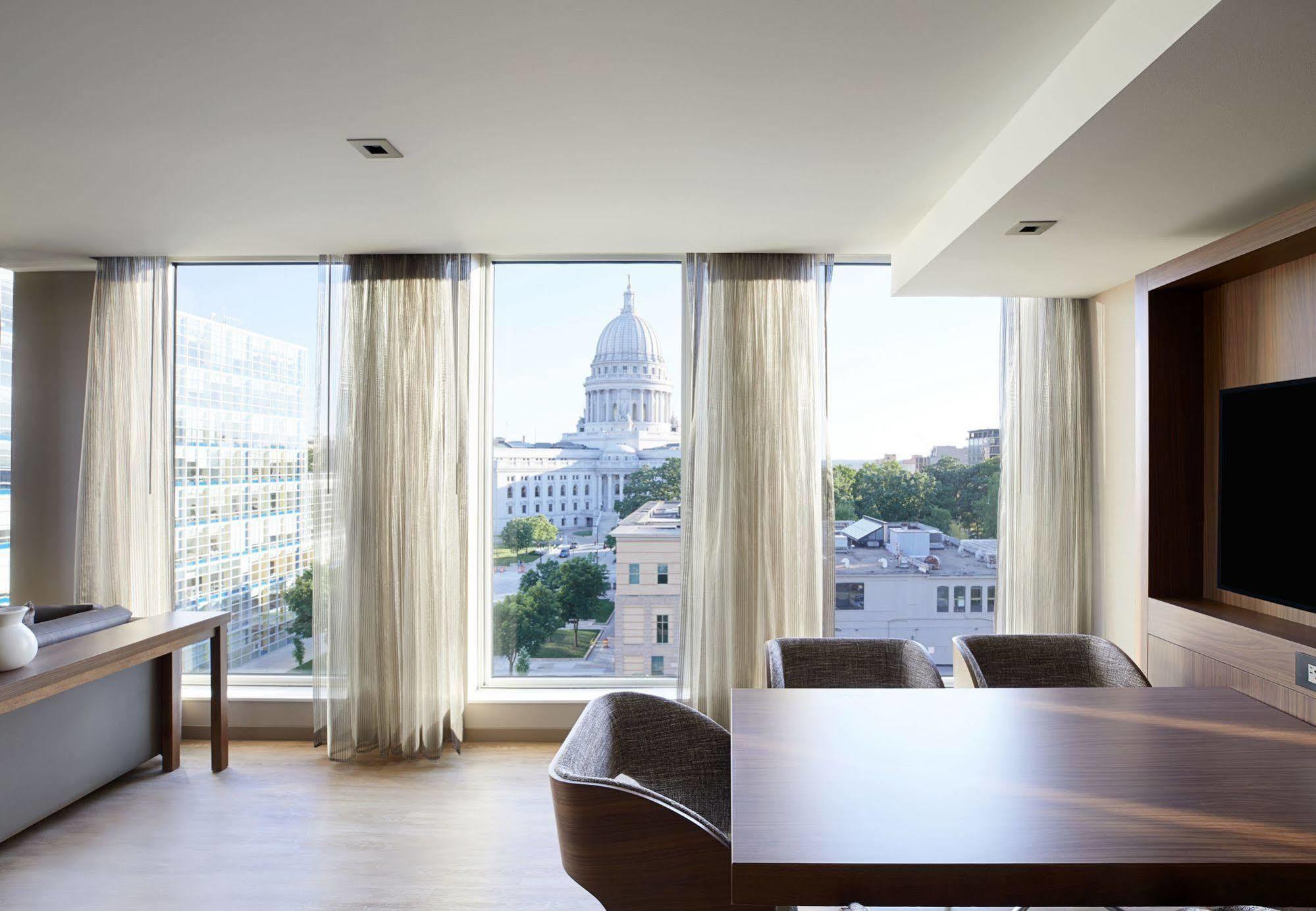 Ac Hotel By Marriott Madison Downtown Buitenkant foto